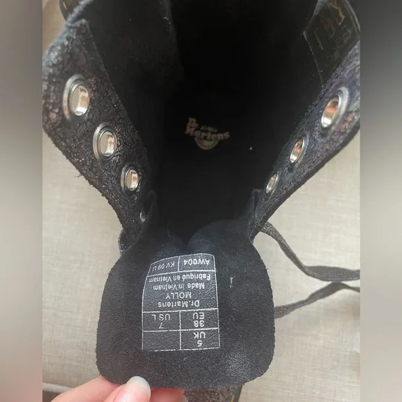 Dr. Martens Molly Platform Suede Speckled Irredescent Boot, Size 7 US L, 38 EU - Picture 11 of 14